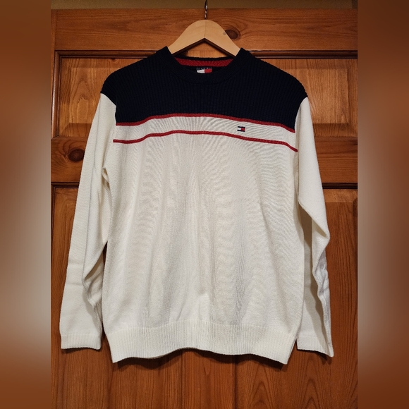 Tommy Hilfiger Sweater, Size Large - Picture 1 of 8